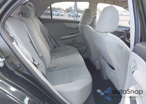 2013 Toyota Corolla Le z USA, uszkodzony, nr VIN 5YFBU4EE9DP077616